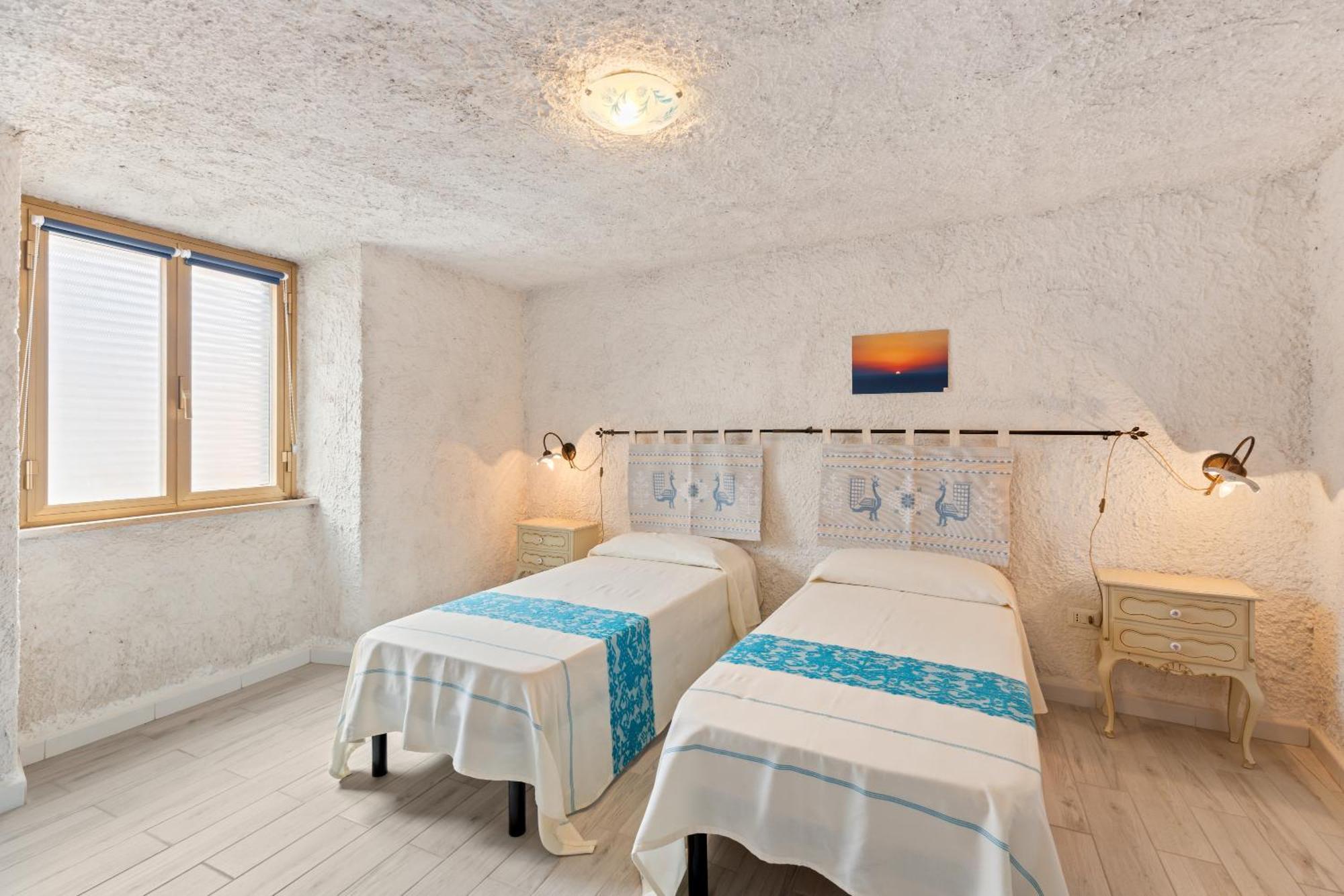 Casa Rocca Leilighet Bosa Eksteriør bilde